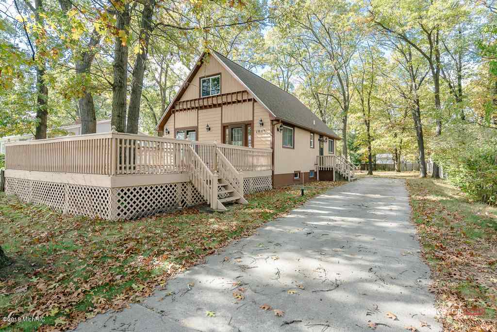 1943 South Brooks Road Muskegon, MI 49442 - Photo 1 of 28
