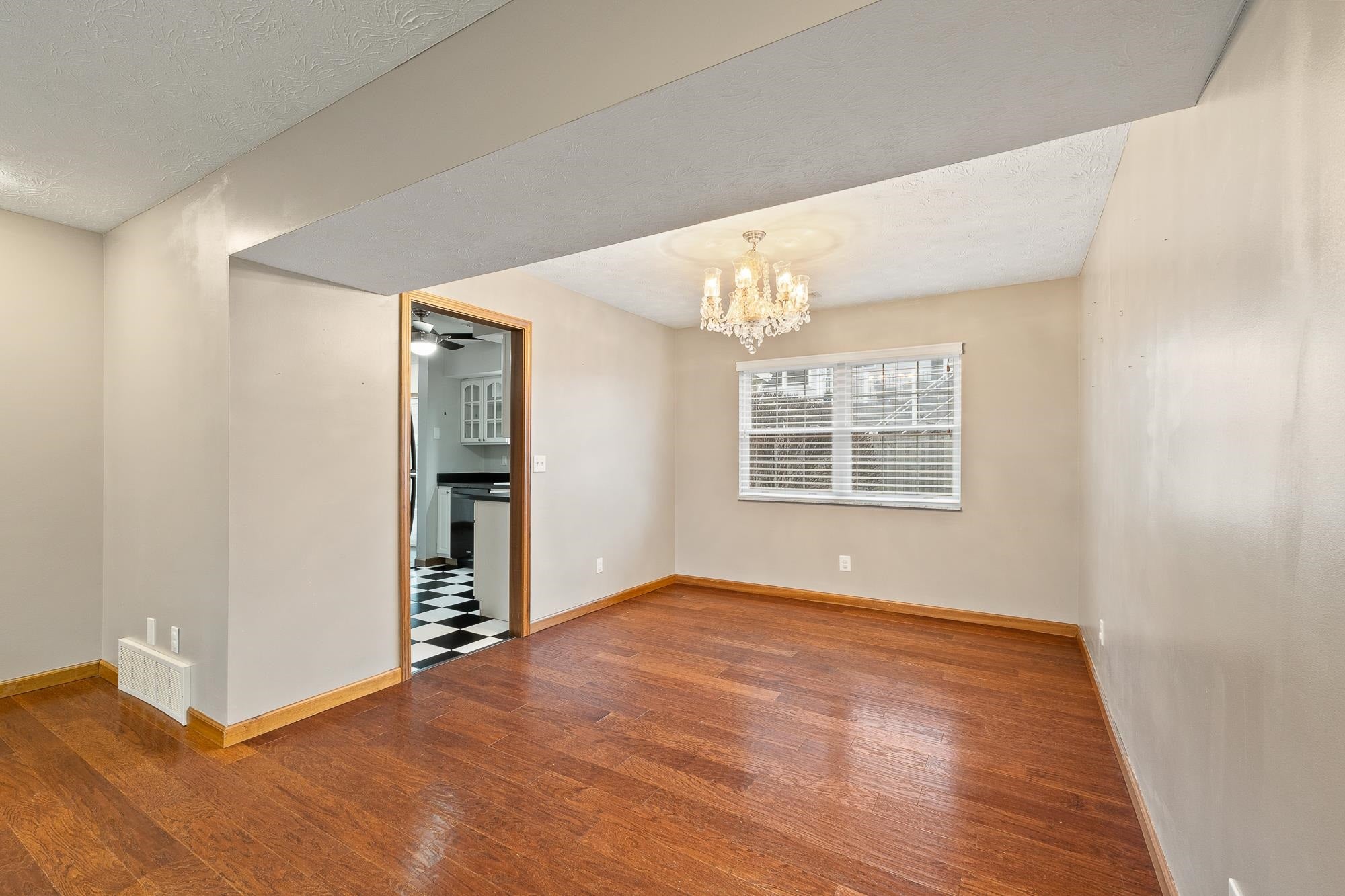 42 Grapevine Street Winfield, WV 25213 - Photo 8 of 32 Gallery Image 8