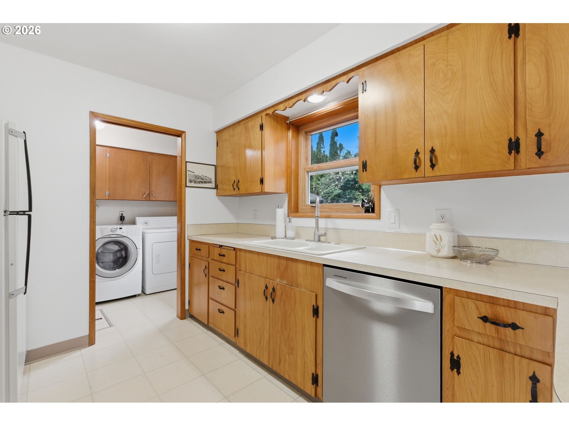 16816 Southeast Haig Street Portland, OR 97236 - Photo 11 of 26