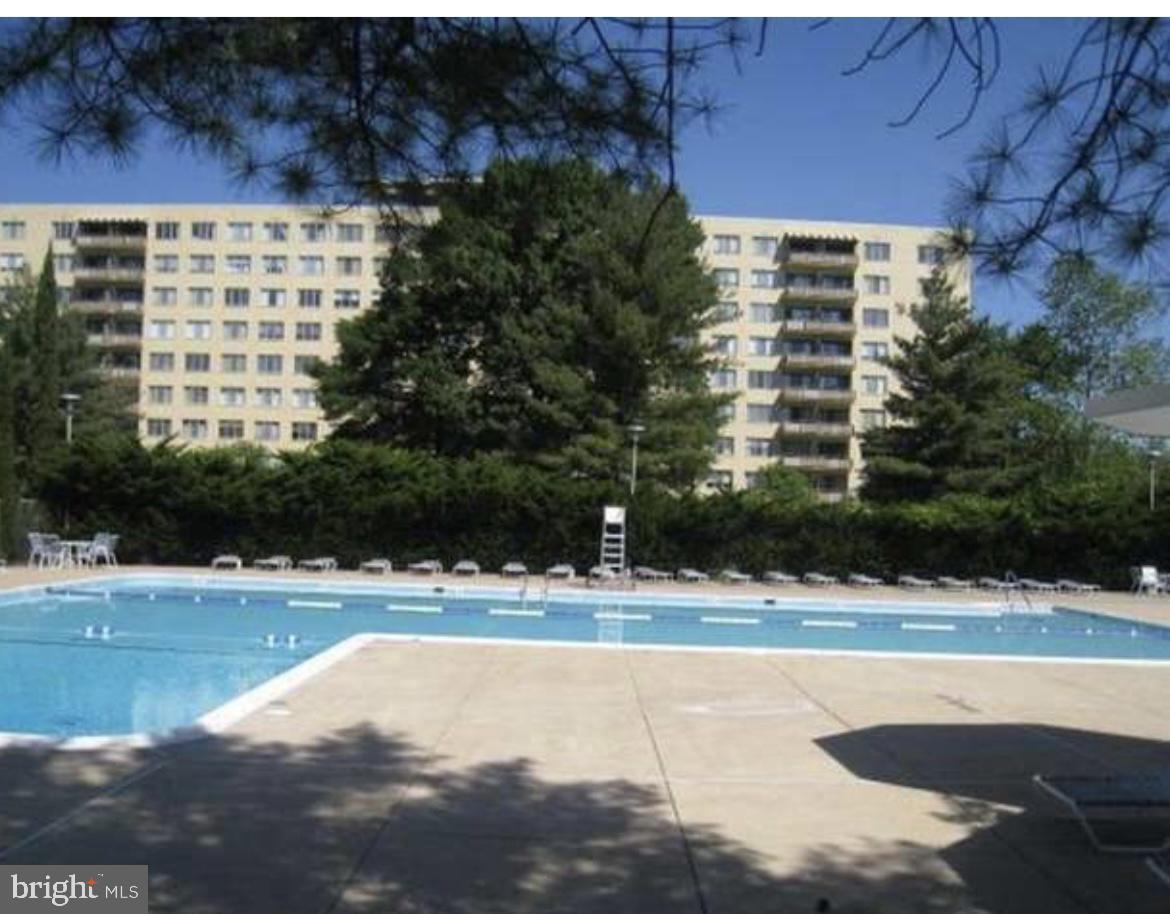 431 North Armistead Street, Unit 502 Alexandria, VA 22312 - Photo 17 of 24 a view of building with a street