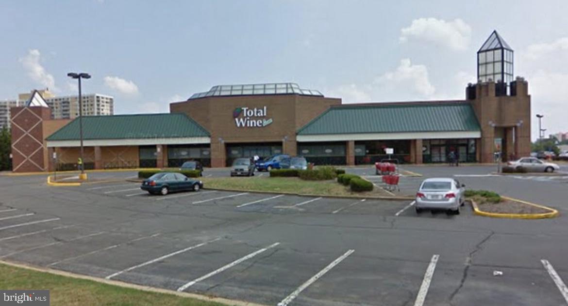 431 North Armistead Street, Unit 502 Alexandria, VA 22312 - Photo 20 of 24 a view of a car park in front of house