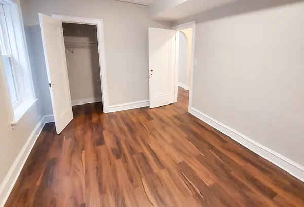 $2,100 | 4835 Lee Street, Unit 1, Skokie, IL 60077