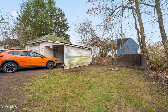 $279,900 | 4 Morgan Terrace, Castleton-on-Hudson, NY 12033