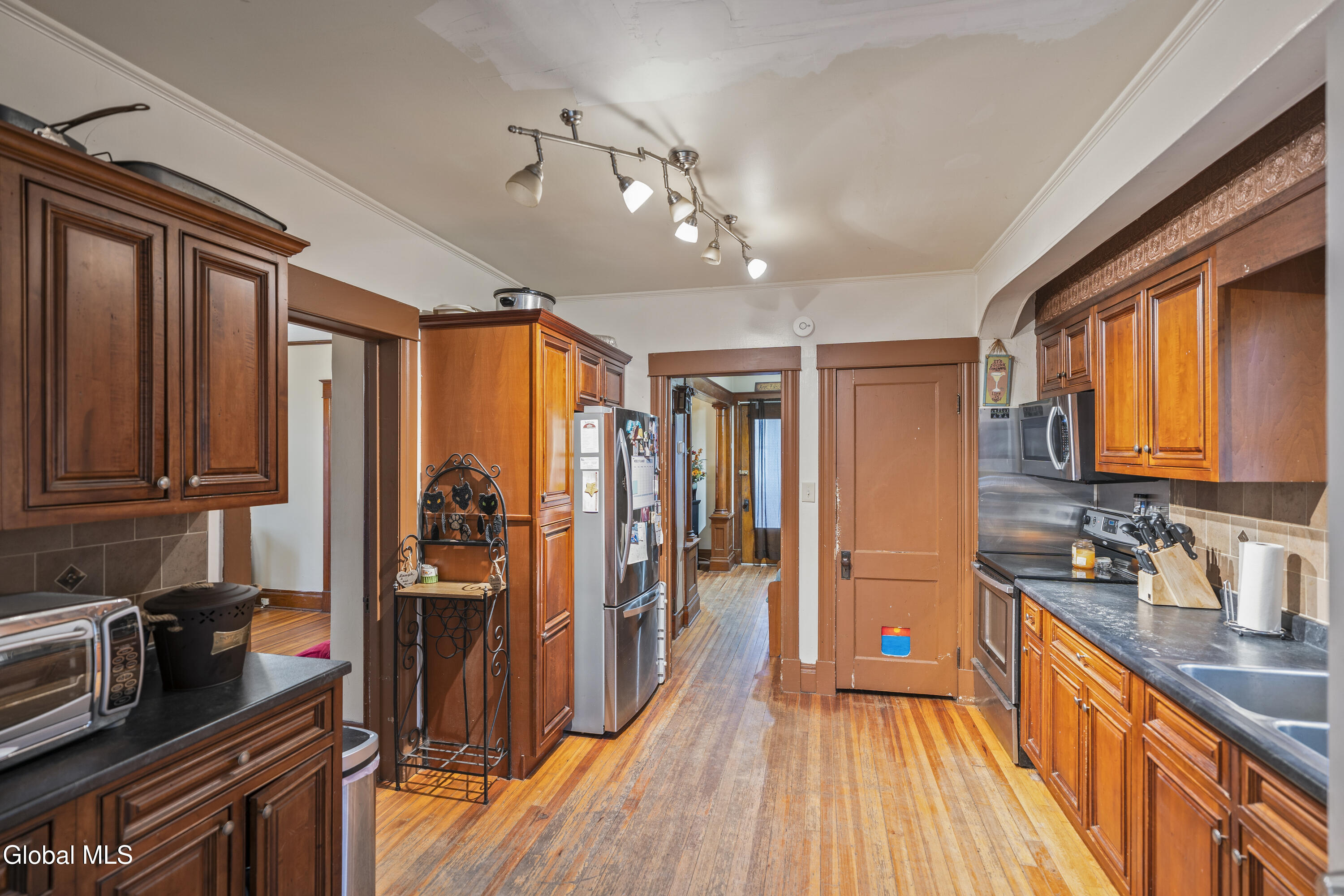 4 Morgan Terrace Castleton-on-Hudson, NY 12033 - Photo 4 of 25 DSC00616