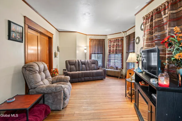 $279,900 | 4 Morgan Terrace, Castleton-on-Hudson, NY 12033