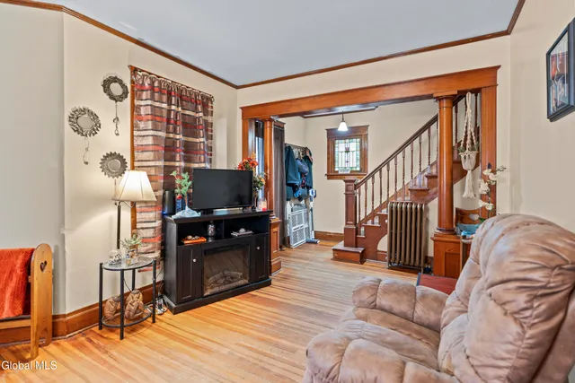 $279,900 | 4 Morgan Terrace, Castleton-on-Hudson, NY 12033