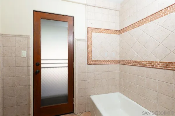 a bathroom with a bathtub
