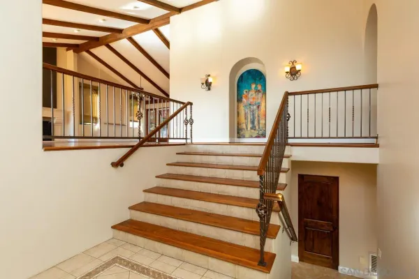 a view of entryway