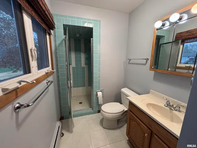 $238,900 | 1401 6th Street, Unit A, Orion, IL 61273