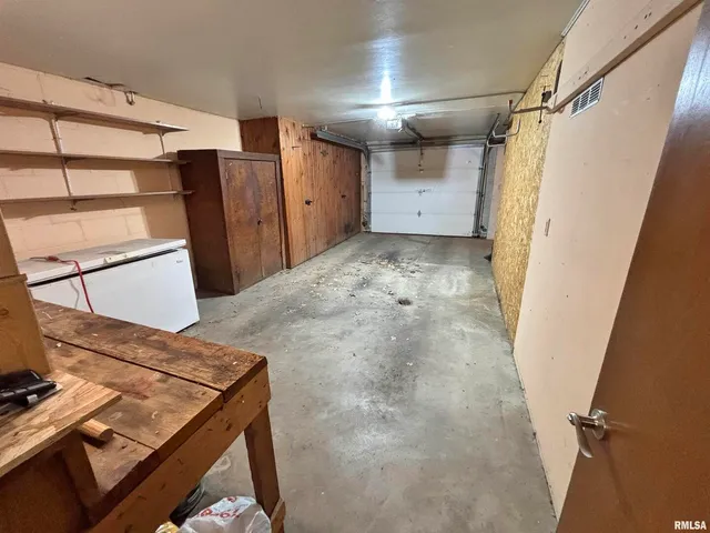 $238,900 | 1401 6th Street, Unit A, Orion, IL 61273