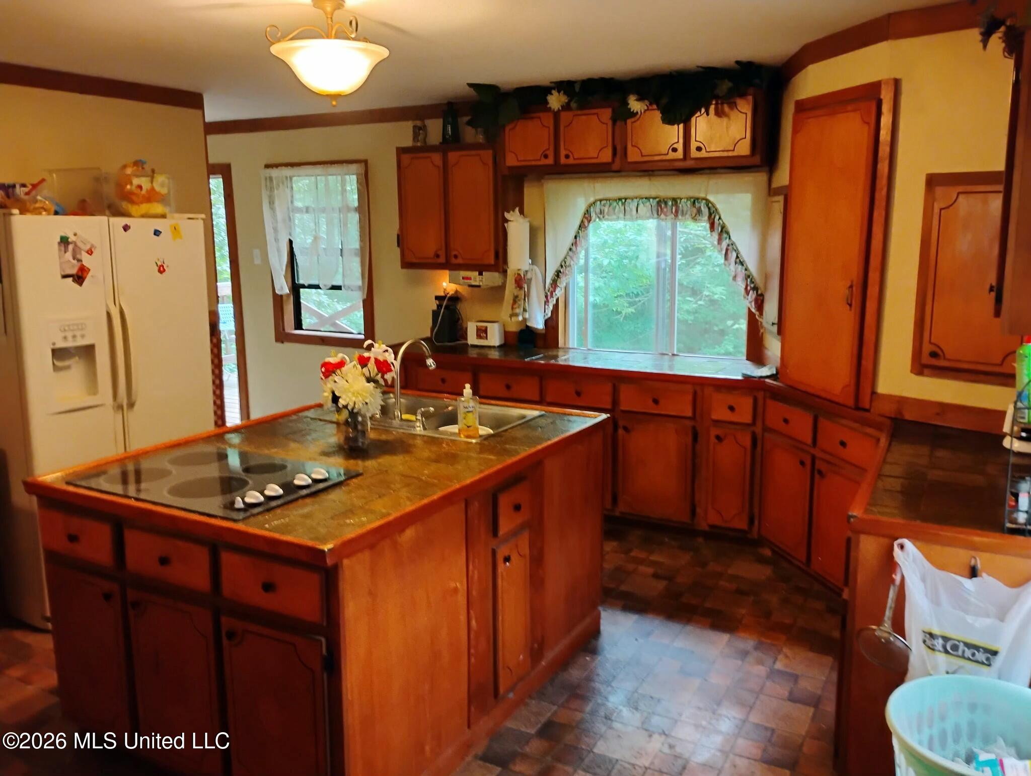 2025 Hendrix Road Coffeeville, MS 38922 - Photo 3 of 29 6290
