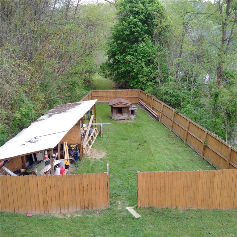 356 Service Creek Road Aliquippa, PA 15001 - Photo 18 of 19 Gallery Image 18