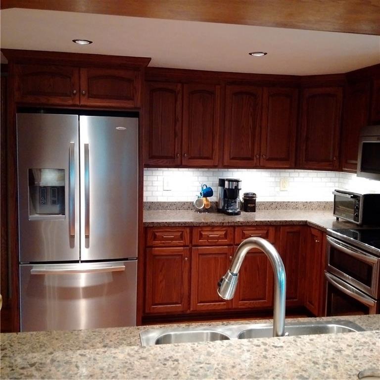 356 Service Creek Road Aliquippa, PA 15001 - Photo 7 of 19 Gallery Image 7