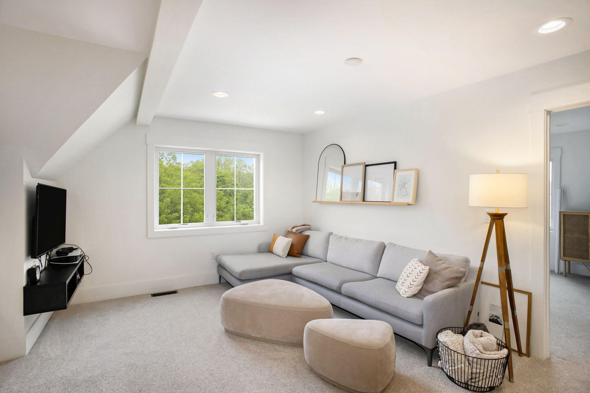 2958 South Edgar Road Mason, MI 48854 - Photo 20 of 55 Family Room