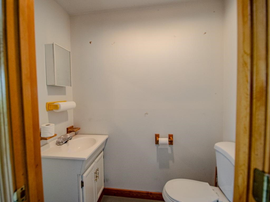 126 Wilson Hill Road New Boston, NH 03070 - Photo 19 of 31