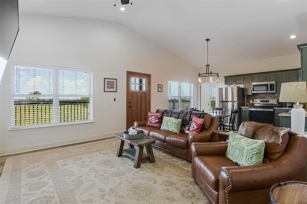 501 A Anderson Rnch Road Waxahachie, TX 75167 - Photo 15 of 36 a living room with furniture and a window