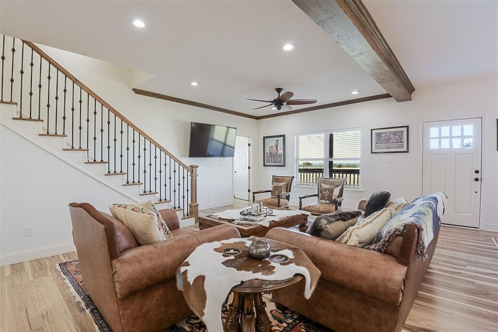 501 A Anderson Rnch Road Waxahachie, TX 75167 - Photo 2 of 36 a living room with furniture and wooden floor