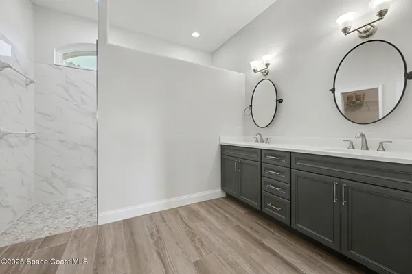 $779,999 | 8005 Duncastle Court, Melbourne, FL 32940