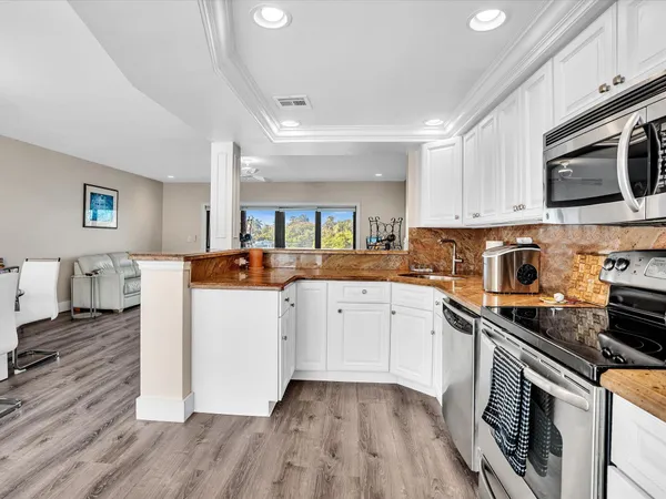 $7,500 | 3474 South Ocean Boulevard, Unit 3, Palm Beach, FL 33480