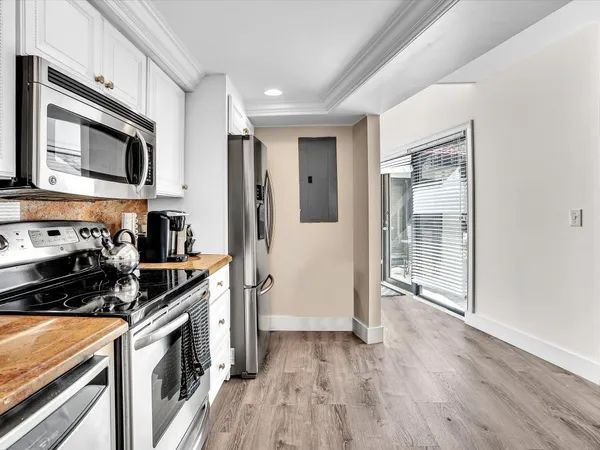 $7,500 | 3474 South Ocean Boulevard, Unit 3, Palm Beach, FL 33480