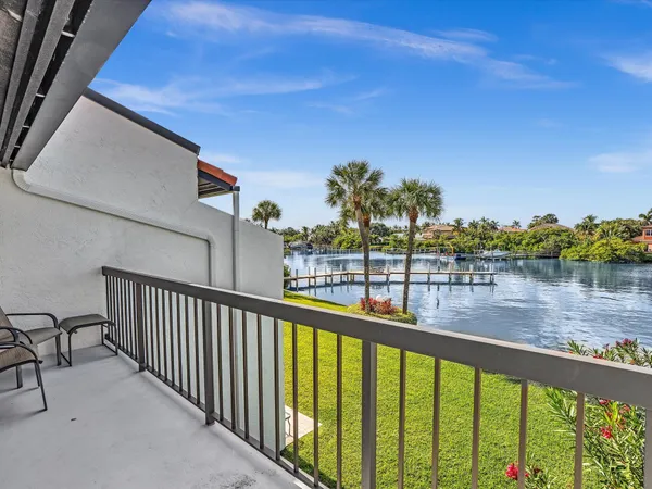 $7,500 | 3474 South Ocean Boulevard, Unit 3, Palm Beach, FL 33480