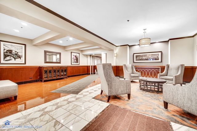 40 East 9th Street, Unit 1018 Chicago, IL 60605 - Photo 11 of 15