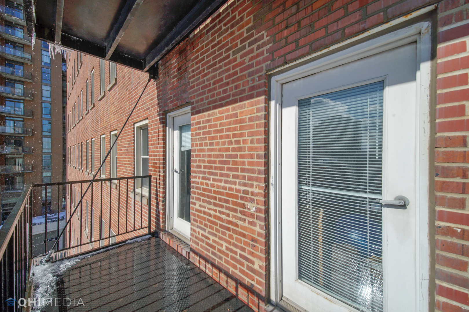 40 East 9th Street, Unit 1018 Chicago, IL 60605 - Photo 4 of 15