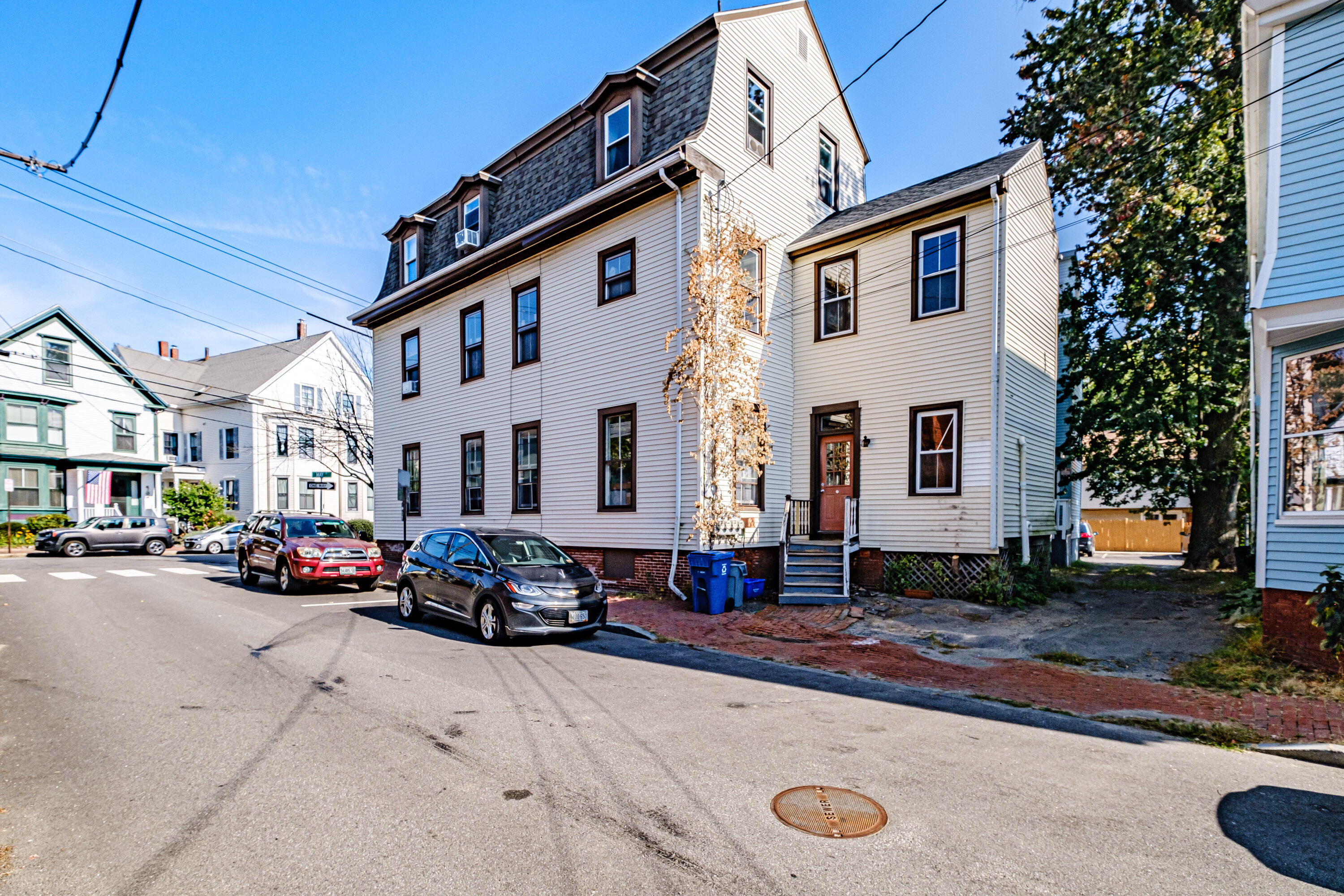 258 Spring Street Portland, ME 04102 - Photo 3 of 13 258 Spring Street