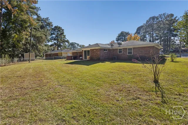 $299,900 | 422 Woodcliff Drive, Savannah, GA 31406