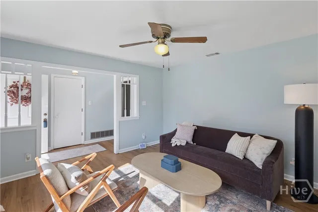 $299,900 | 422 Woodcliff Drive, Savannah, GA 31406