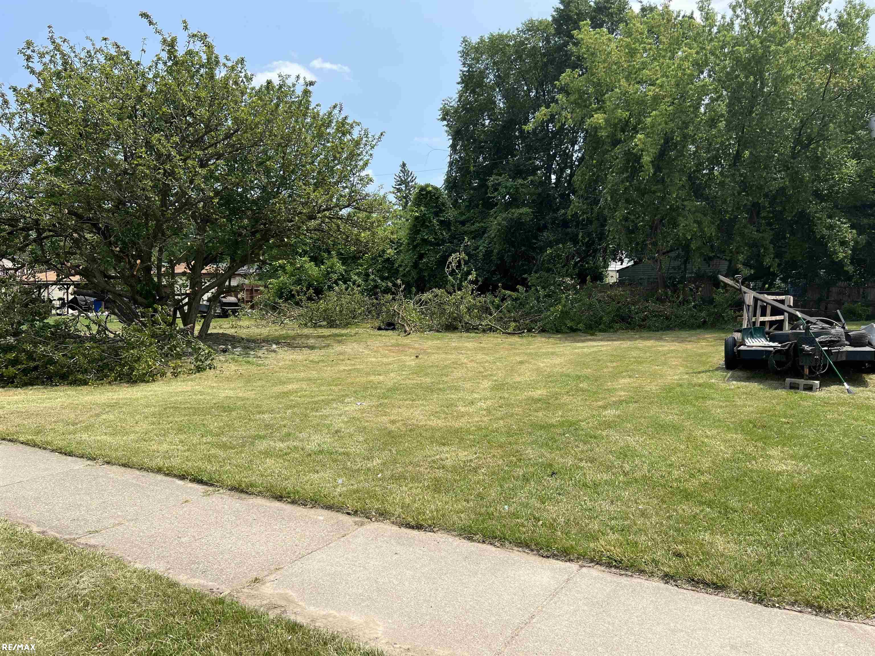 15 Mile Road Mount Clemens, MI 48043 - Photo 4 of 8