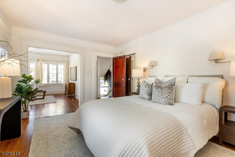 166 Montclair Avenue Montclair, NJ 07042 - Photo 19 of 38