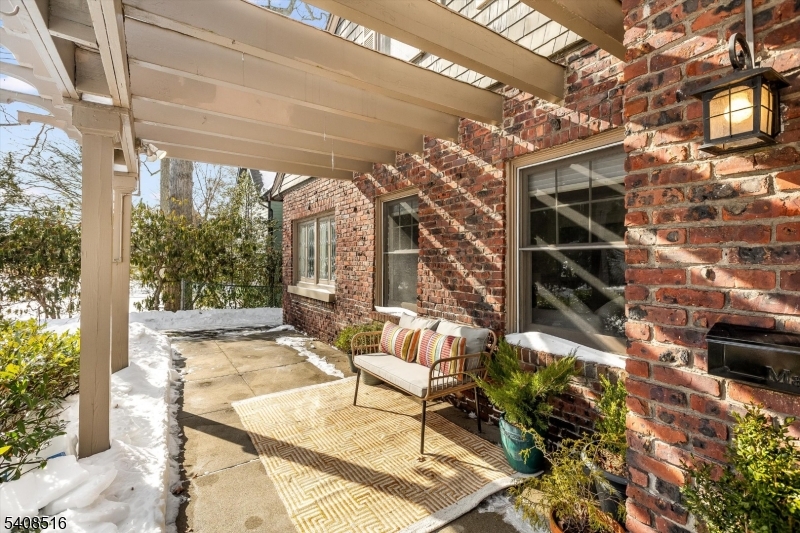 166 Montclair Avenue Montclair, NJ 07042 - Photo 3 of 38