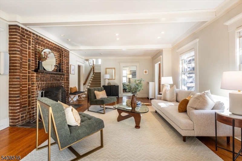 166 Montclair Avenue Montclair, NJ 07042 - Photo 6 of 38