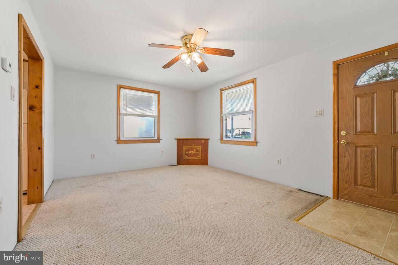 8127 Cornwall Road Dundalk, MD 21222 - Photo 10 of 36