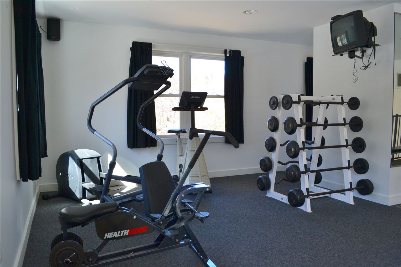 411 Ocean Road Portsmouth, NH 03801 - Photo 25 of 40 Gallery Image 25