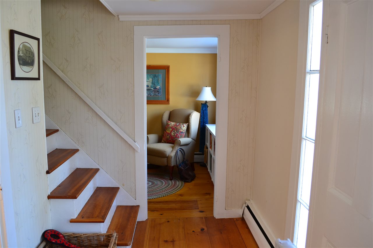 411 Ocean Road Portsmouth, NH 03801 - Photo 8 of 40 Gallery Image 8