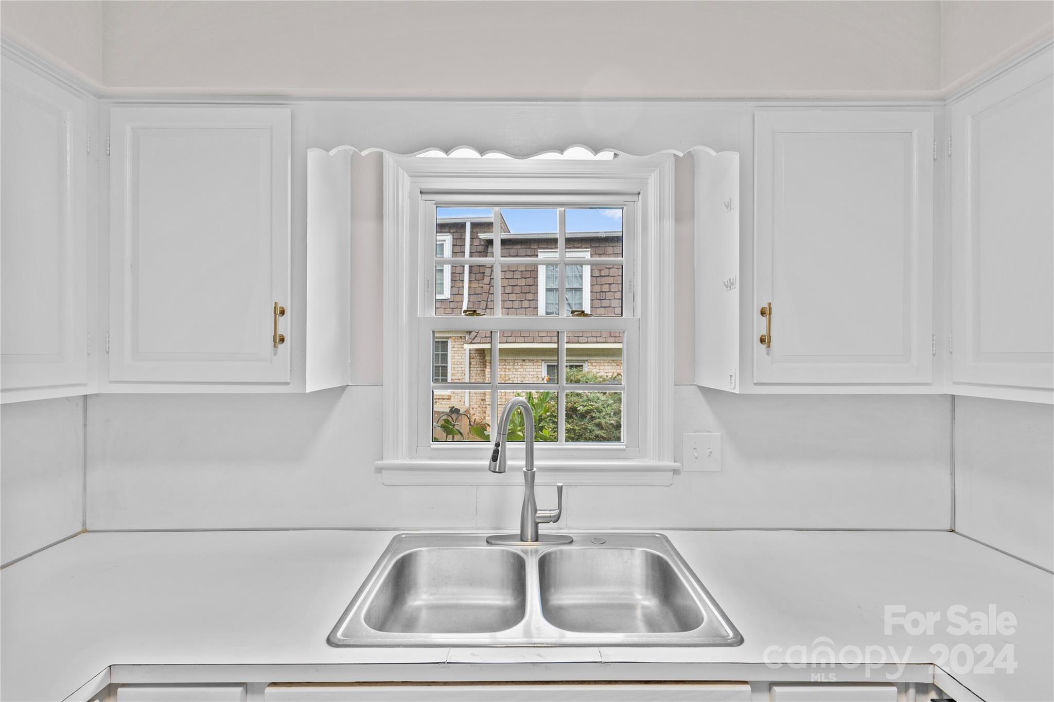1708 Roxborough Road, Unit F Charlotte, NC 28211 - Photo 14 of 45