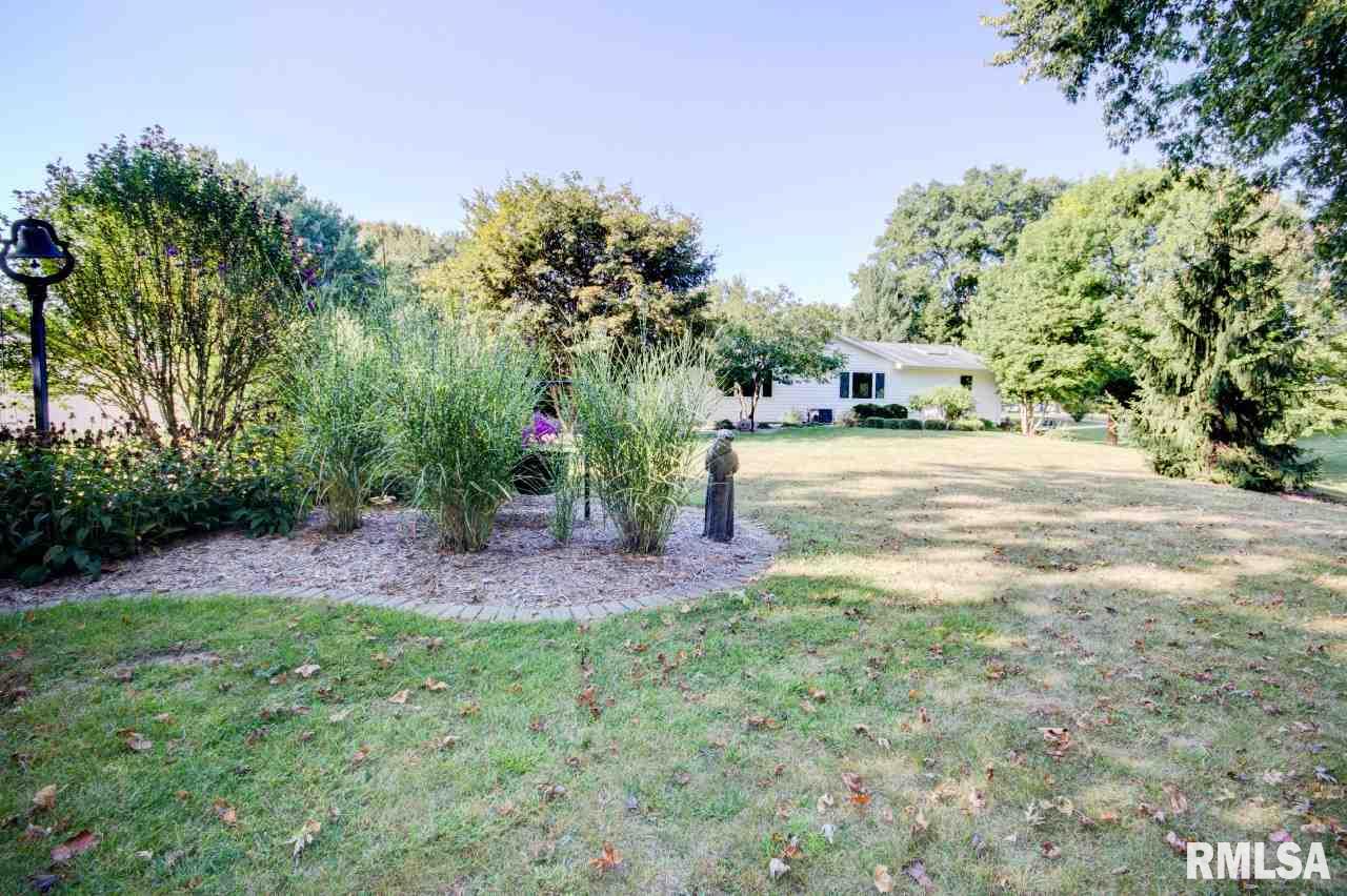 17221 Cedar Road East Moline, IL 61244 - Photo 23 of 24 Gallery Image 23