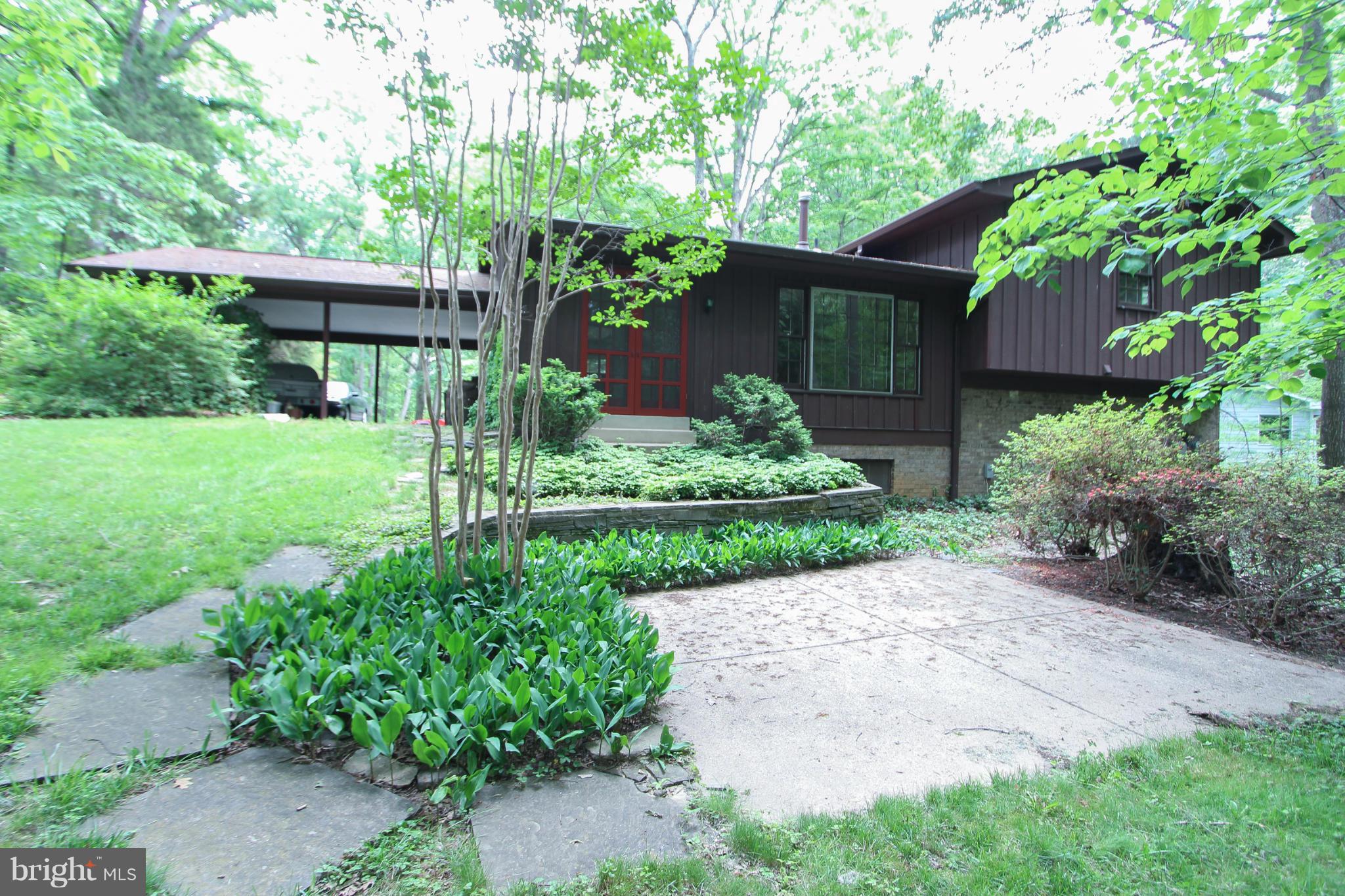 2404 Paddock Lane Reston, VA 20191 - Photo 24 of 30 Patio
