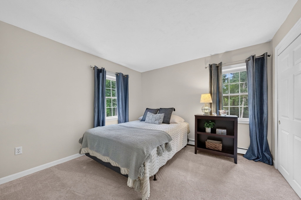 888 Walnut Plain Road Rochester, MA 02770 - Photo 36 of 42 Gallery Image 36