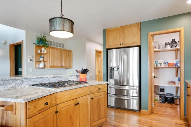 $1,000,000 | 7500 Stone Crest Drive, Gillette, WY 82718