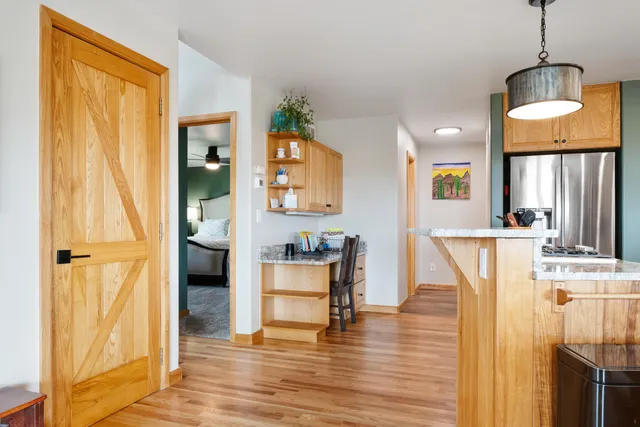 $1,000,000 | 7500 Stone Crest Drive, Gillette, WY 82718