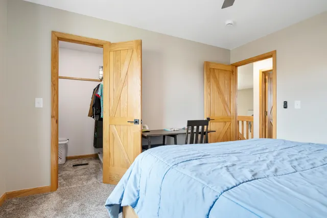 $1,000,000 | 7500 Stone Crest Drive, Gillette, WY 82718