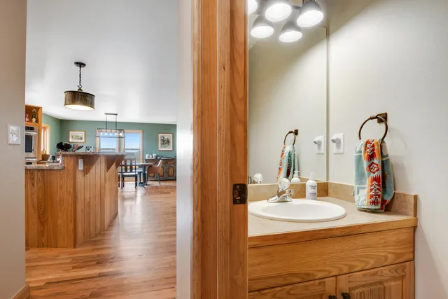 $1,000,000 | 7500 Stone Crest Drive, Gillette, WY 82718