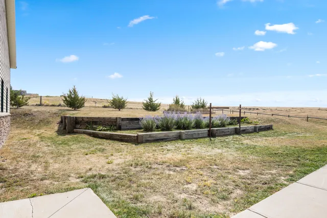 $1,000,000 | 7500 Stone Crest Drive, Gillette, WY 82718