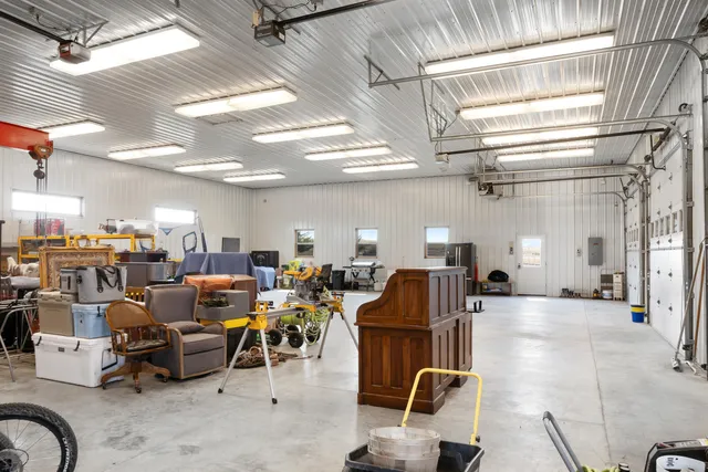 $1,000,000 | 7500 Stone Crest Drive, Gillette, WY 82718