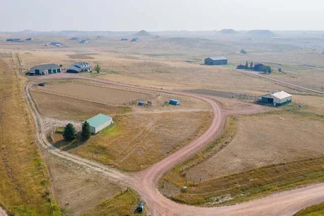 $1,000,000 | 7500 Stone Crest Drive, Gillette, WY 82718