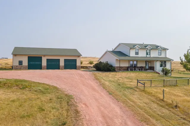 $1,000,000 | 7500 Stone Crest Drive, Gillette, WY 82718