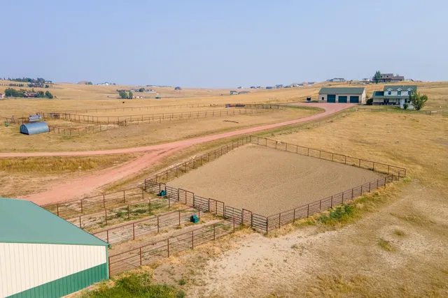 $1,000,000 | 7500 Stone Crest Drive, Gillette, WY 82718